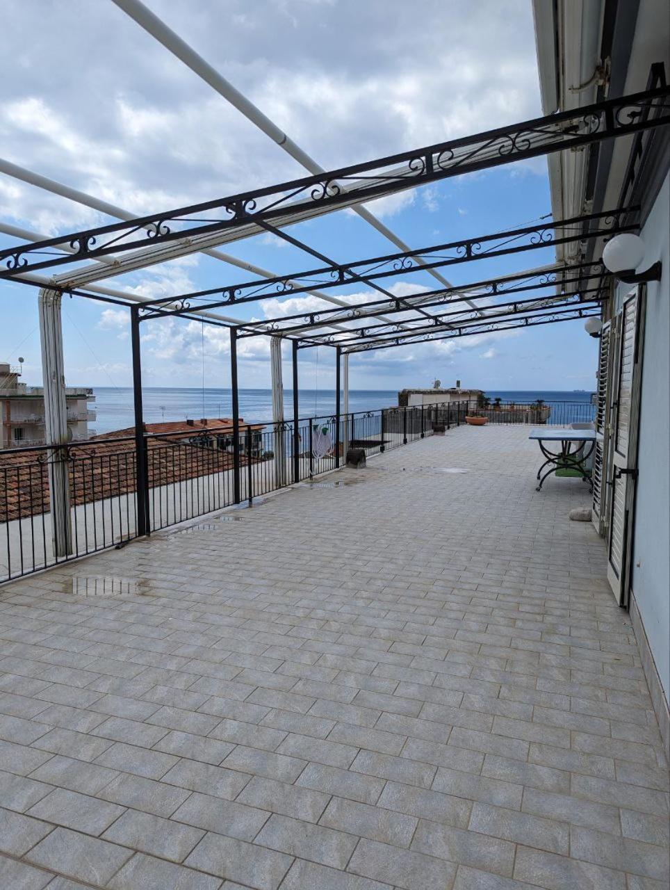 Piccolo Appartamento Con Grande Terrazzo Panoramico Maiori Exterior foto